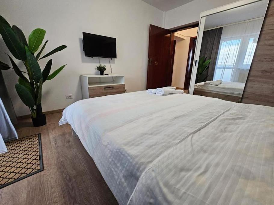 Ultra Central Luxury 3Br 2Bath Apt & Amazing Views Bucarest Exterior foto