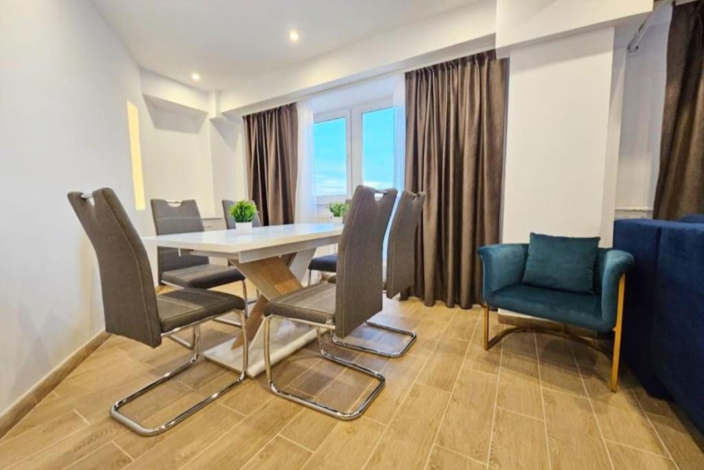 Ultra Central Luxury 3Br 2Bath Apt & Amazing Views Bucarest Exterior foto